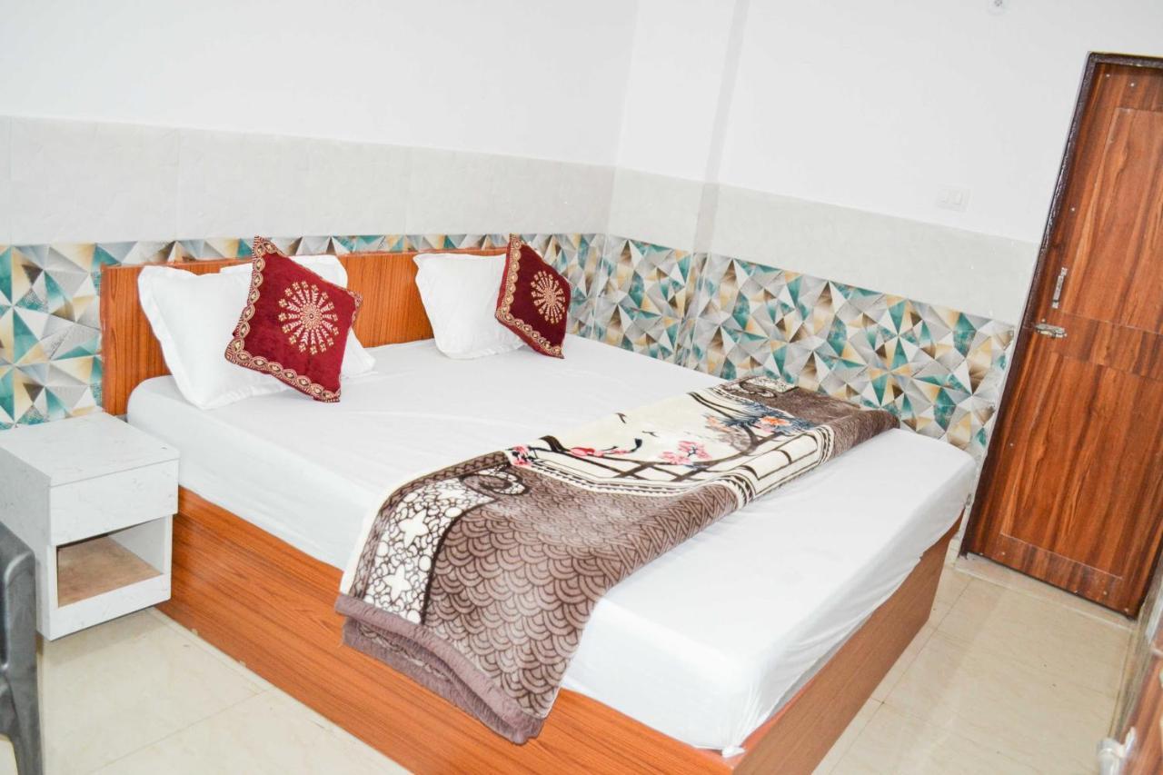Hotel O New Jp Hotel Meerut Bagian luar foto